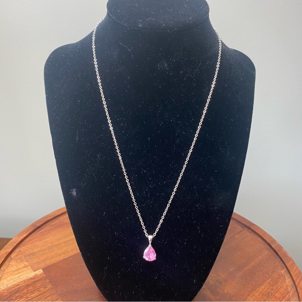 Vintage AVON Pink Pear Shaped Pendant Necklace 18”